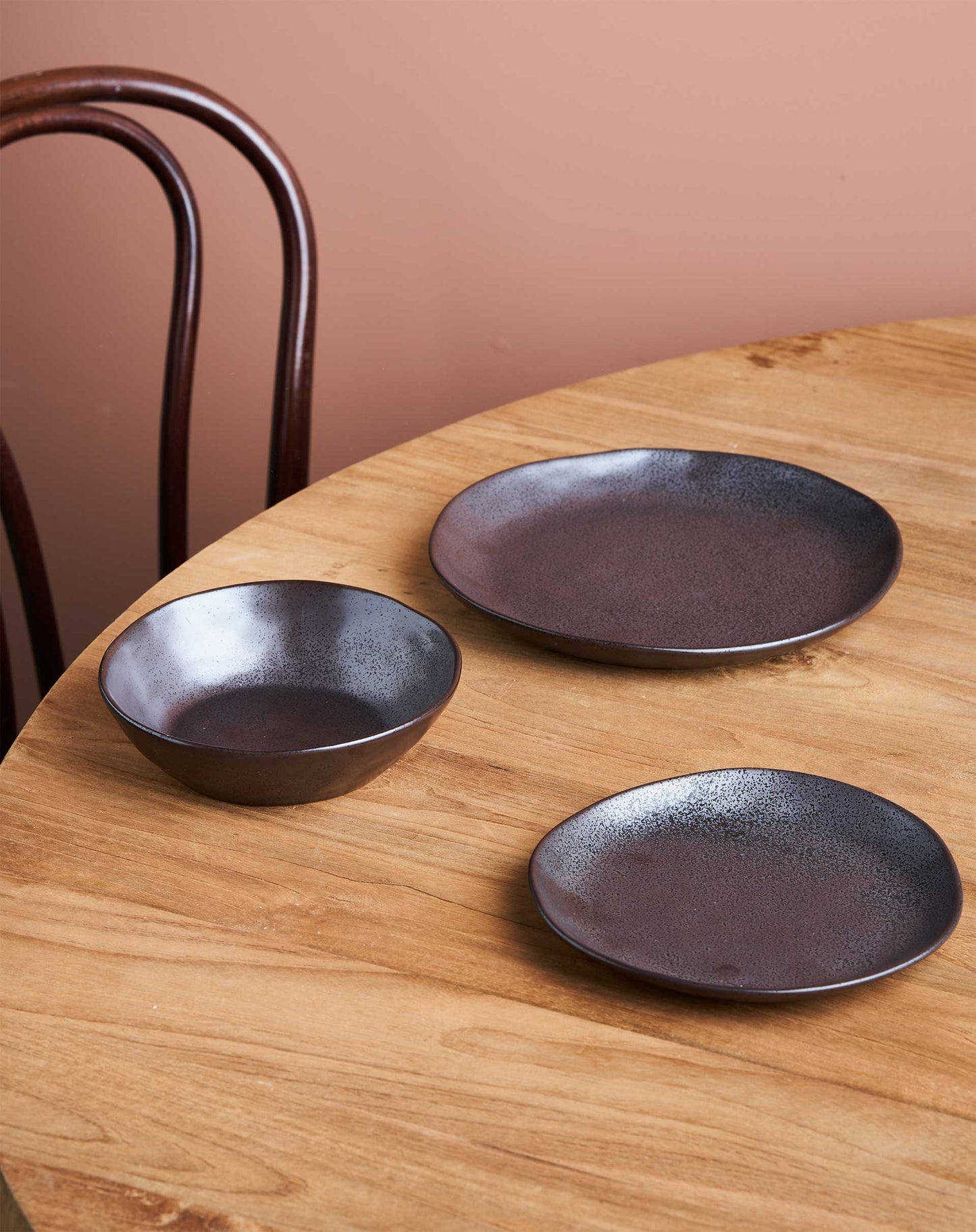12-Piece Earth Dinnerware Set/Black